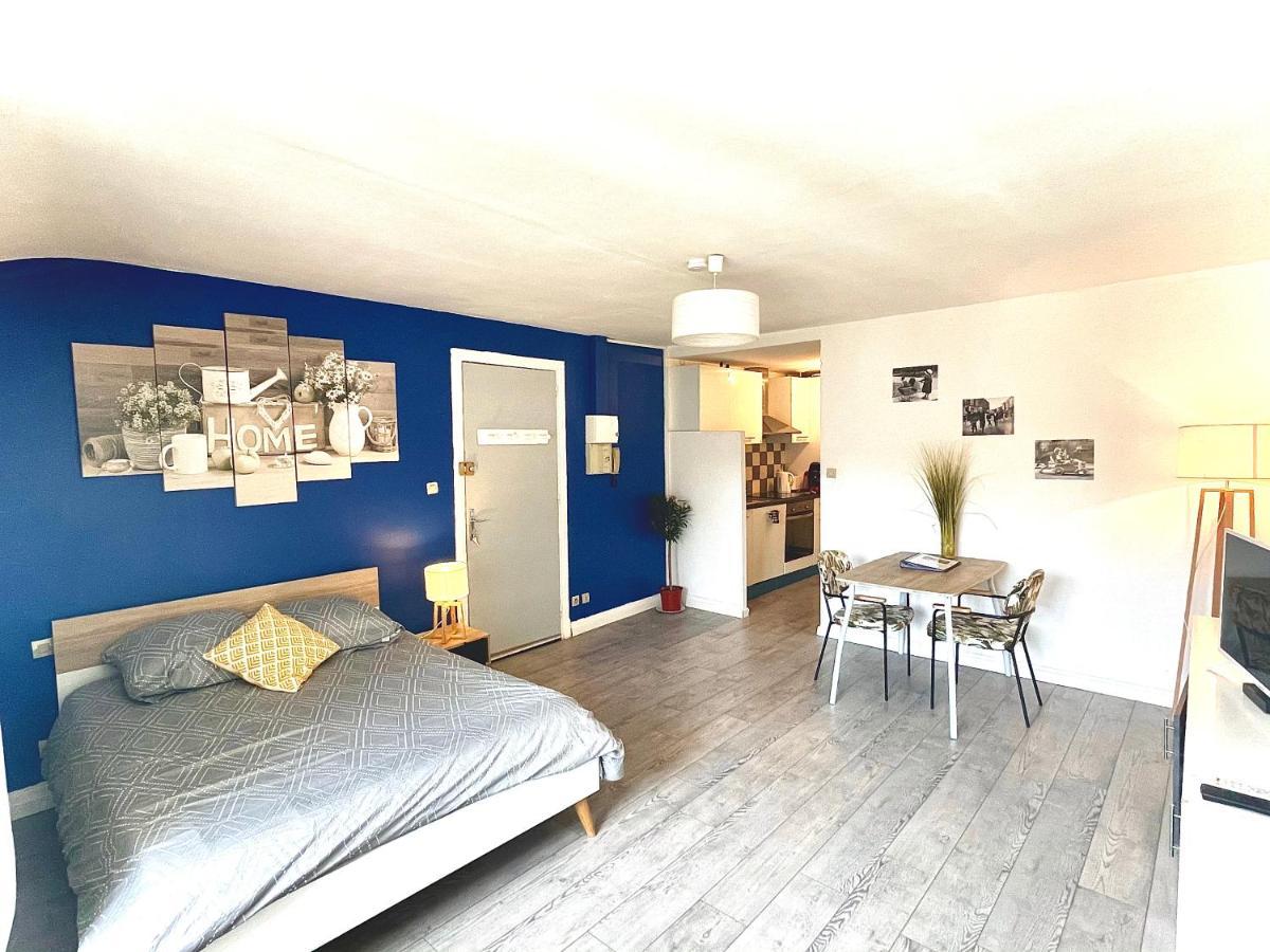 Appartement Entier Moissac Centre 30 M2 Calme Avec Cour Interieure Pour Velos A 50M Du Marche De มอยส์ซัก ภายนอก รูปภาพ