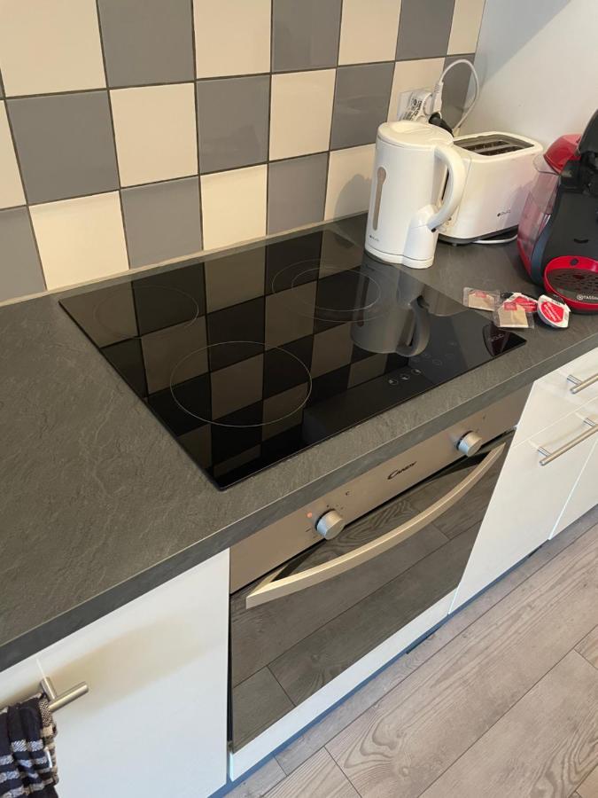Appartement Entier Moissac Centre 30 M2 Calme Avec Cour Interieure Pour Velos A 50M Du Marche De มอยส์ซัก ภายนอก รูปภาพ
